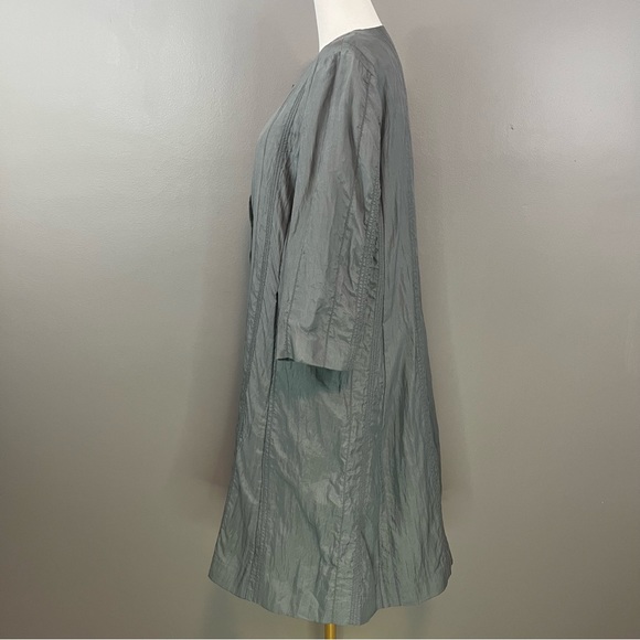NWT Eileen Fisher Silver Grey 100% Silk Embroidered Open Jacket Size Small - Picture 2 of 16